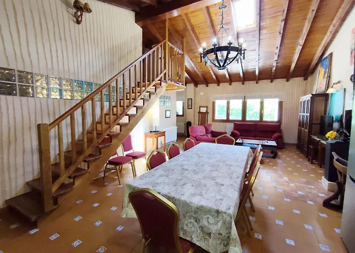 Chalet Lujo En Finca Zafiro Lagunazo Riopar 5 O 3 Dormitorios Y 3 Banos Parque Natural Del Rio Mundo
